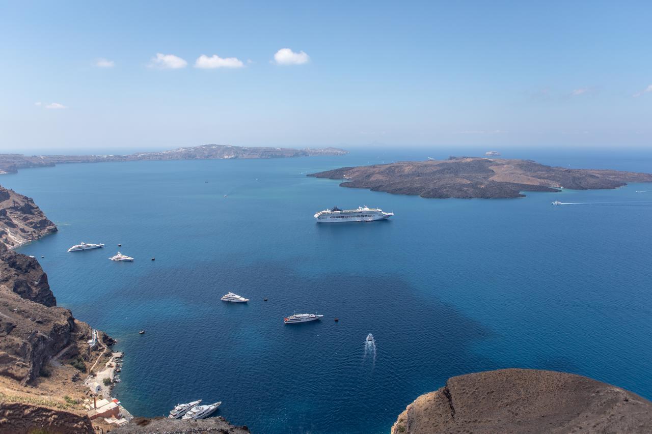 Opera Mansion Santorini Villa Fira  Bagian luar foto